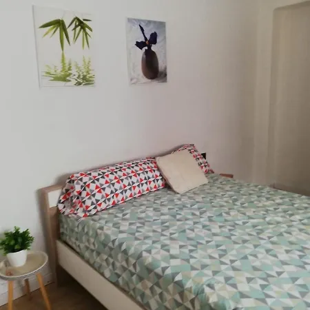 Arts And Sciens Museum/beach Apartman *