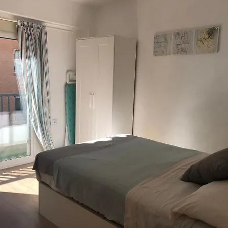 Arts And Sciens Museum/beach *